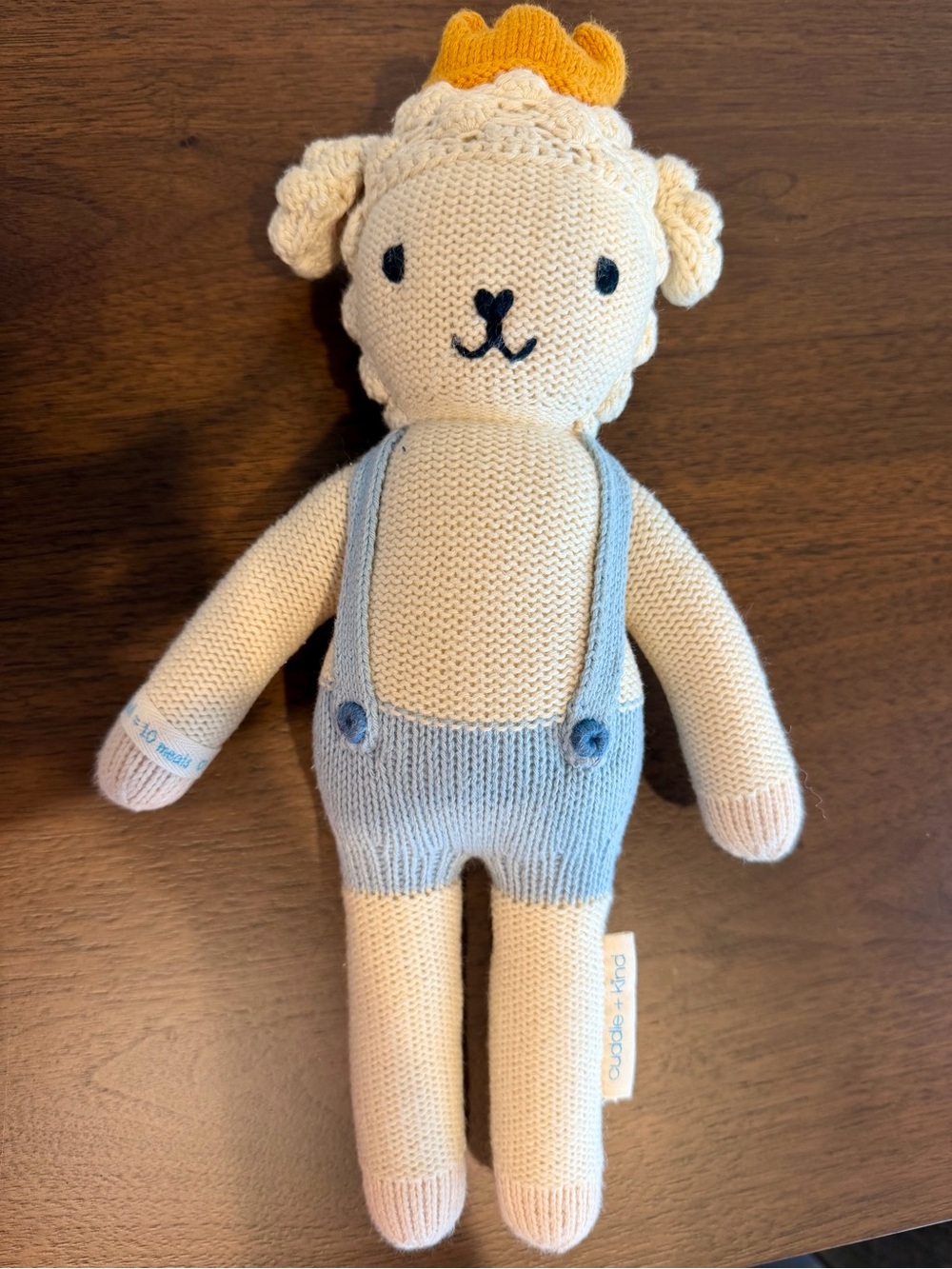 Cuddle + Kind - Sebastian the lamb